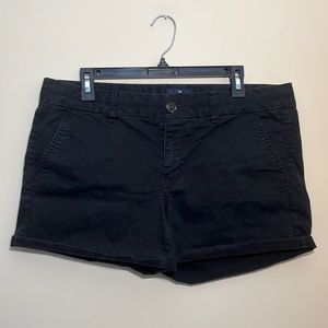 American Eagle mid rise shorts. Size 14